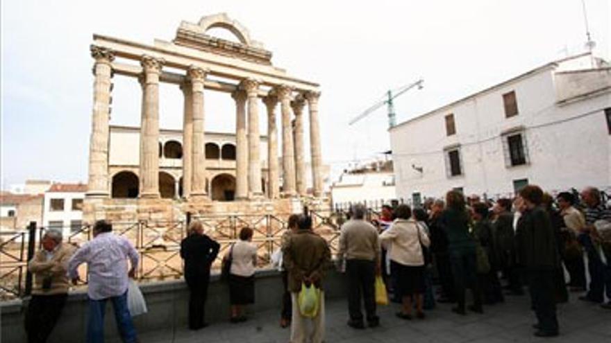 El Consorcio hará una plaza en el entorno del templo de Diana