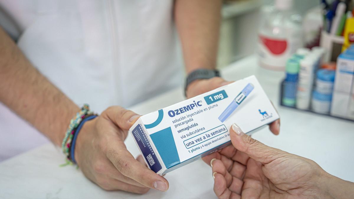 Una caja del fármaco Ozempic, contra la obesidad.