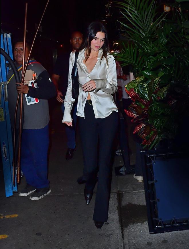 Kendall Jenner con 'total look' de Mango en Nueva York