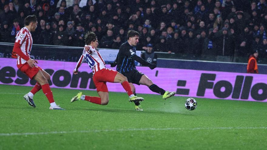 ¡Y Tzolis dio el gol decisivo del empate al Brujas!