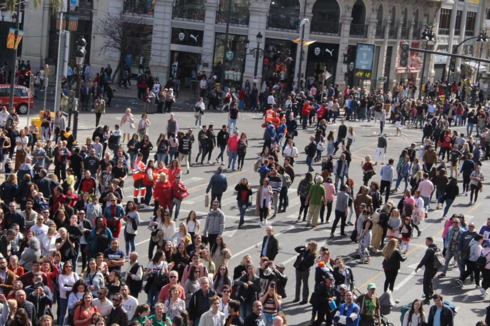 Menos gente este año. Cuando acaba el disparo no hay tanta "calva" al dispersarse