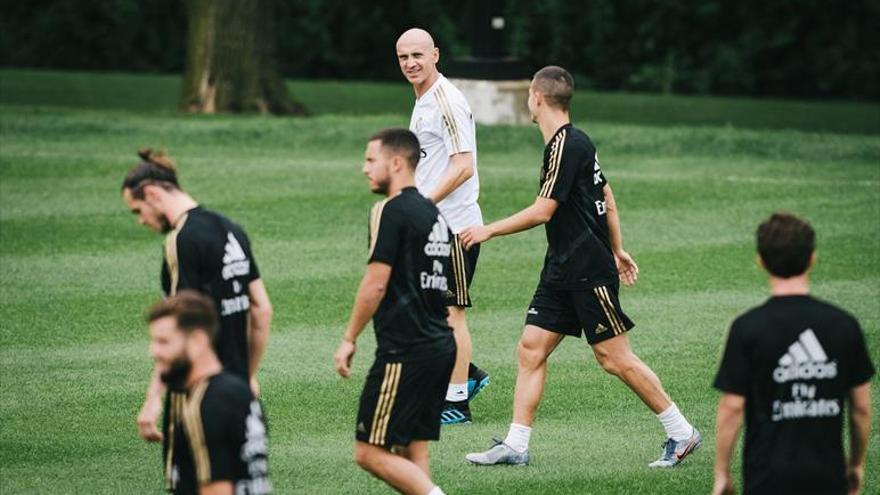 Zidane se va de la gira por motivos personales