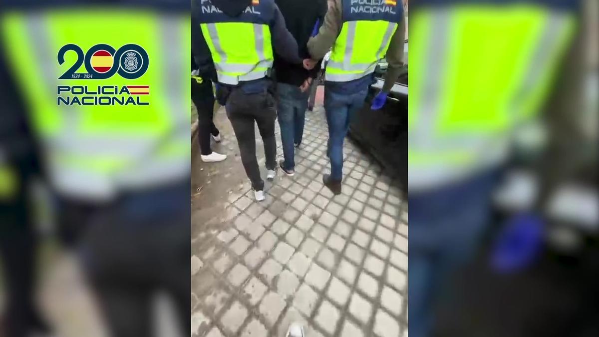 Momento del arresto del sospechoso.