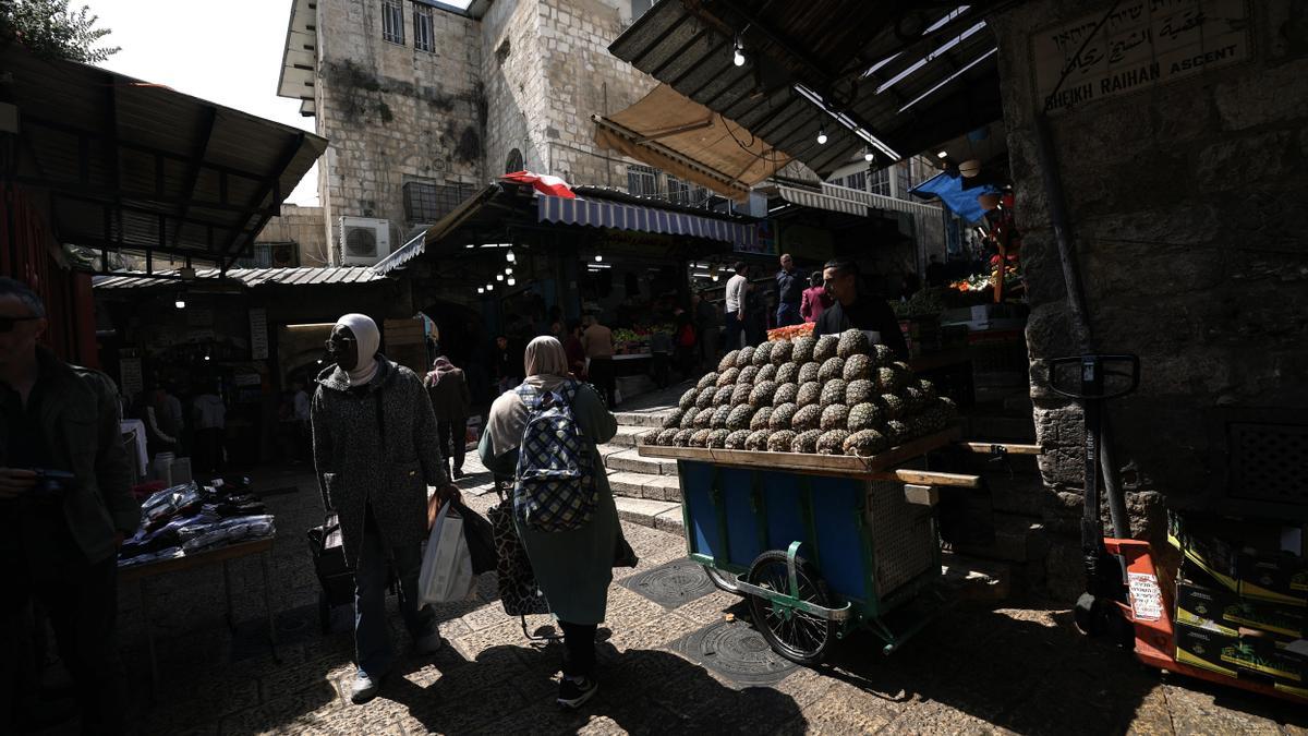 Jerusalen se preparan para la fiesta del Eid al Fitr.