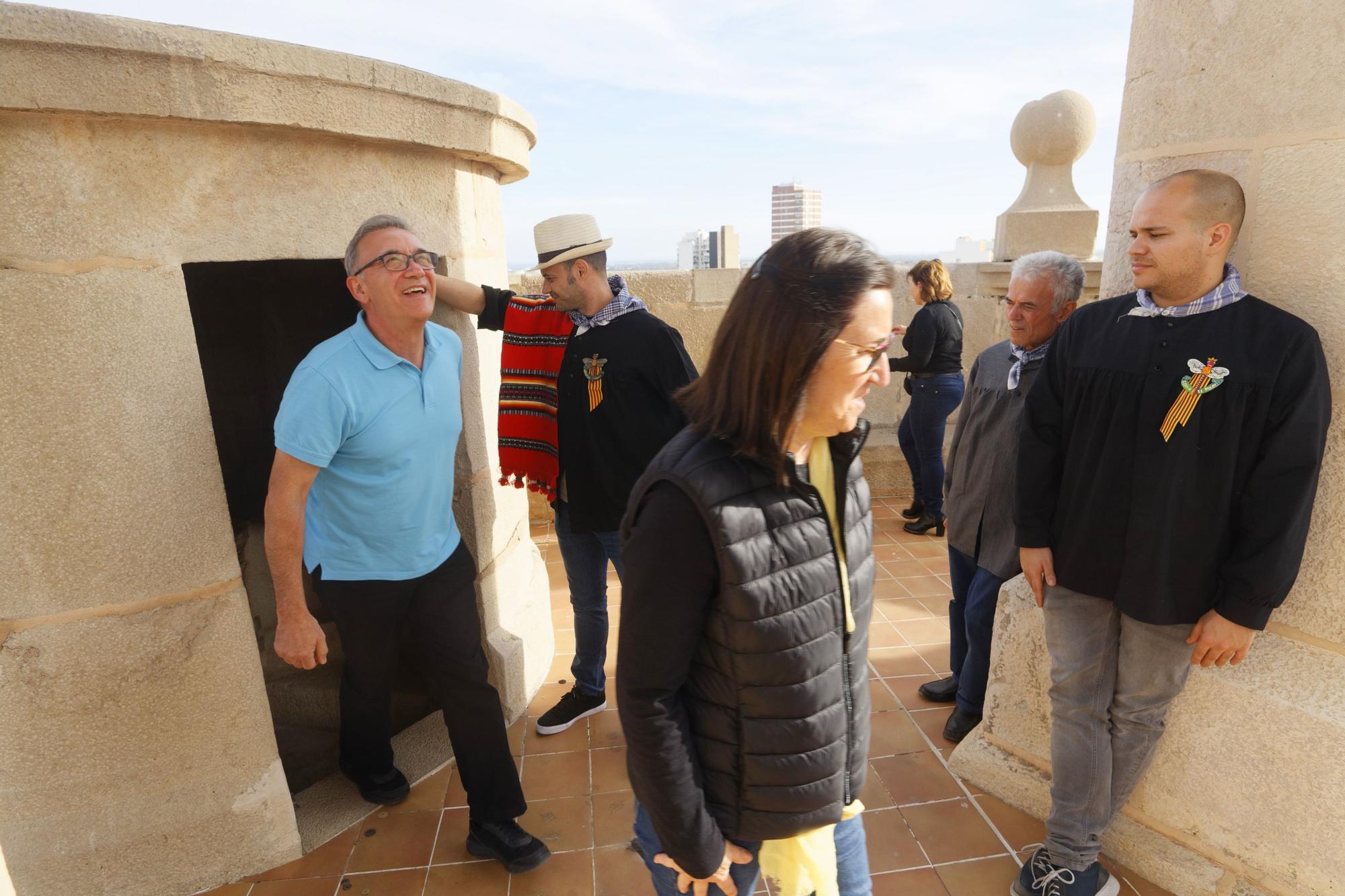 Castelló redescubre la historia del Fadrí con la Pujà de la colla El Pixaví