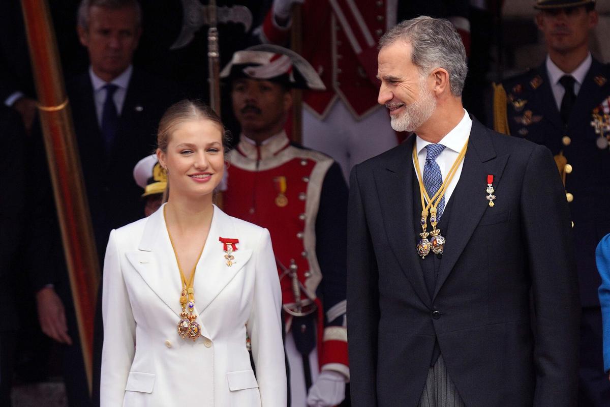 Felip VI i la seva filla Elionor, al Congrés, el 31 d’octubre del 2023, dia en què va jurar la Constitució al complir 18 anys.