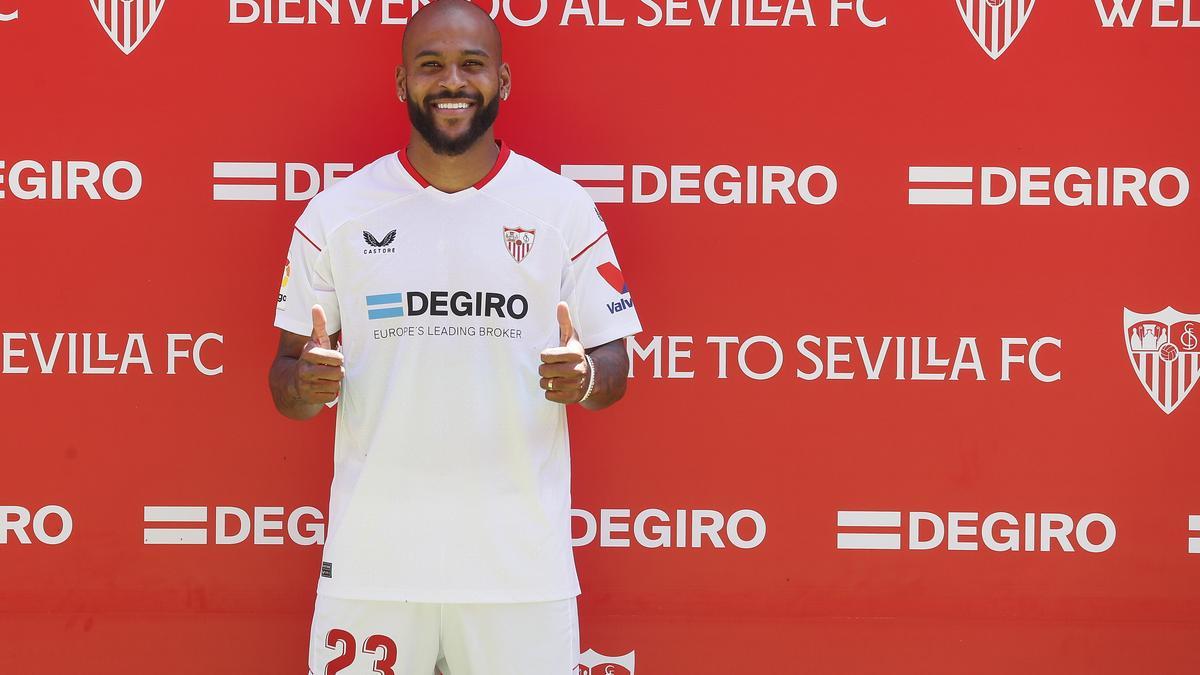 Brasileño Marcao presentado oficialmente como jugador del Sevilla FC