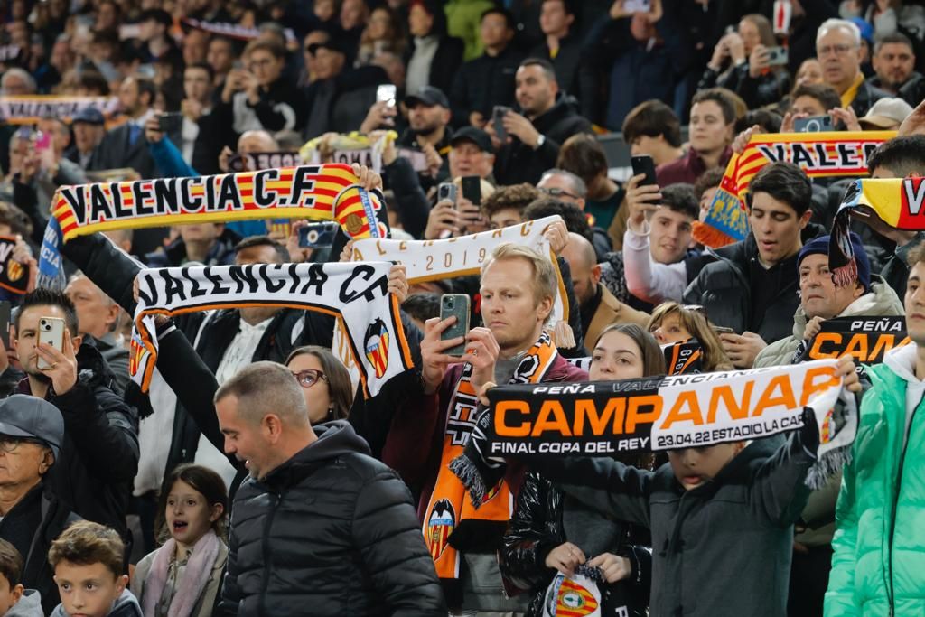 El Valencia CF - Barcelona, en imágenes