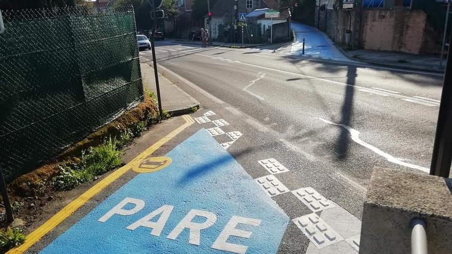 Cruce del Camiño Real de Moaña al llegar a la PO-551, en Tirán