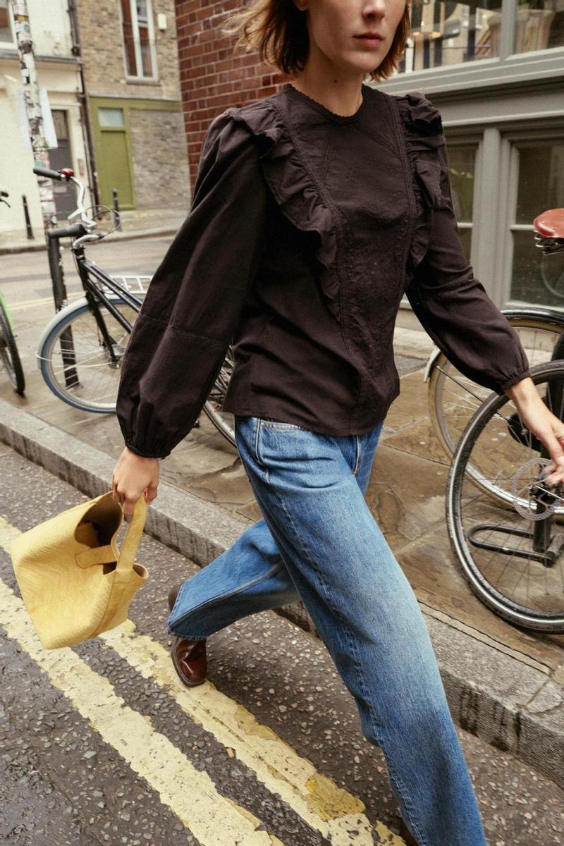 Veronica weffer ero me everyone you gotta run to see her so