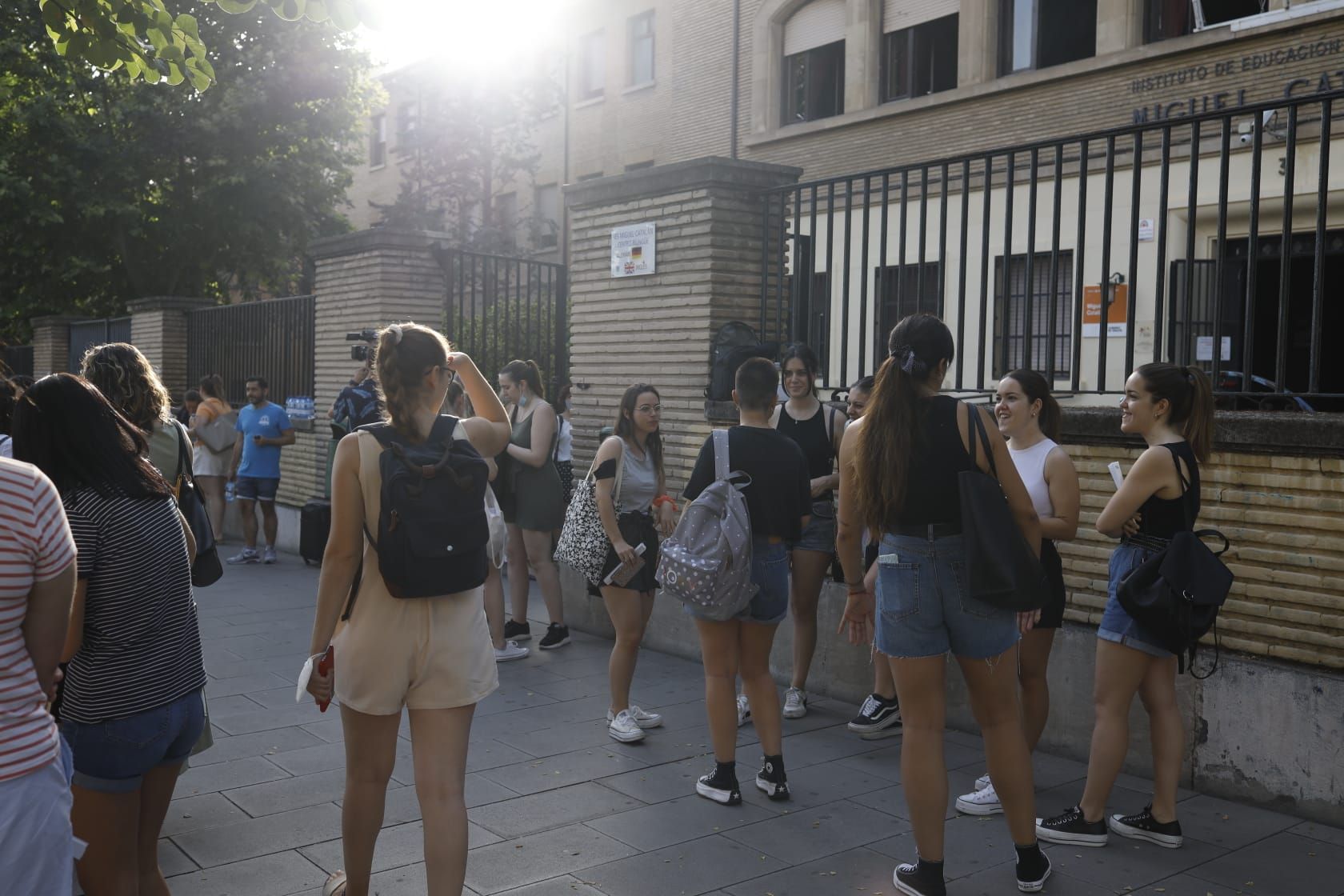 FOTOGALERÍA | Unas 11.000 personas opositan a docentes este sábado en Aragón