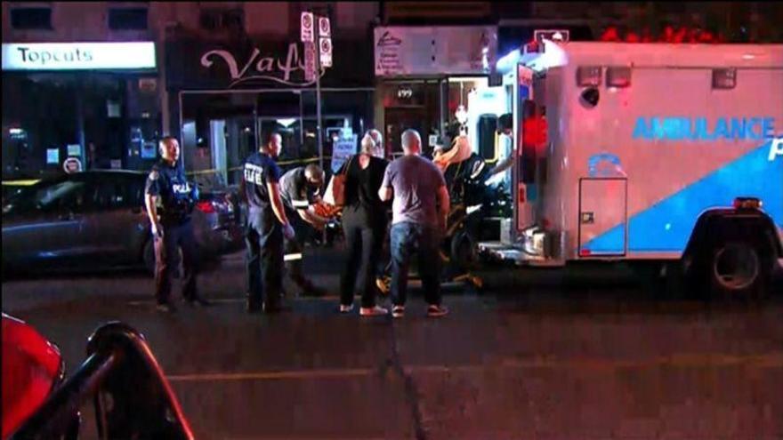 Dos muertos y 13 heridos en un tiroteo en Toronto