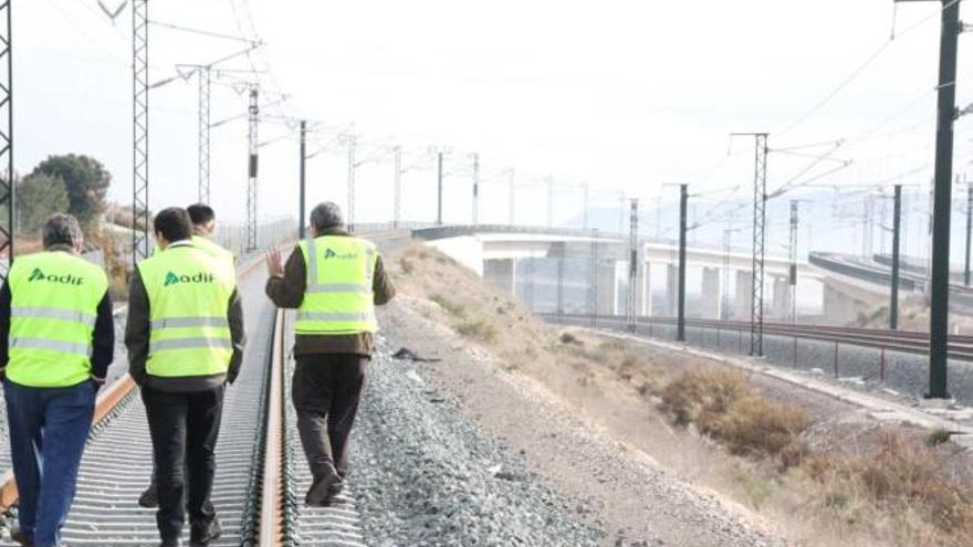La bifurcación de la línea de Alta Velocidad de Monforte está completamente acabada y es uno de los hitos del nuevo acceso ferroviario a las provincias de Alicante y Murcia.
