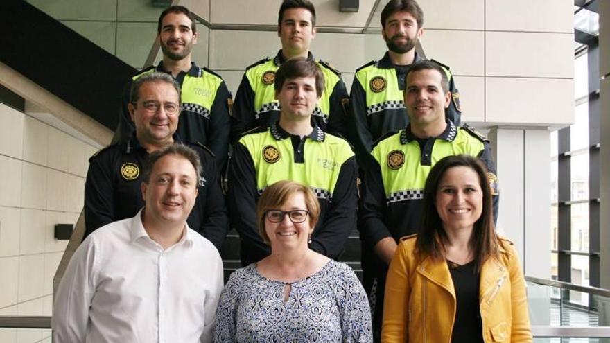 Almassora incorpora a cinco agentes de refuerzo para fiestas y verano