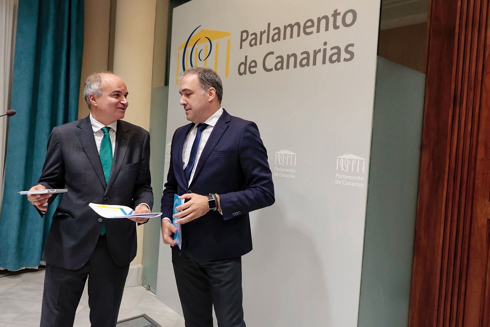 CCy PP piden una comisión de investigación del 'caso Mascarillas' en el Parlamento de Canarias