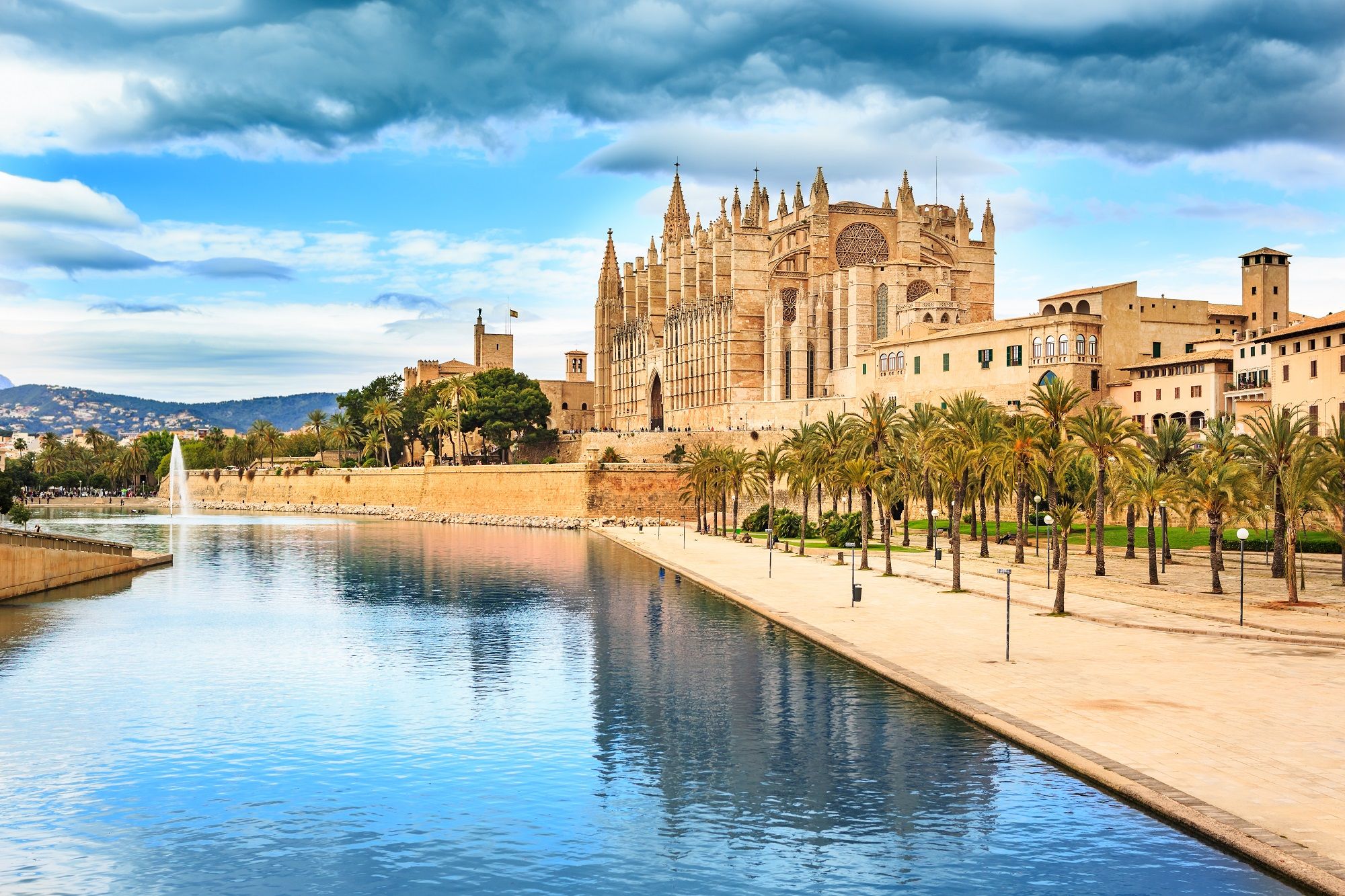 Palma de Mallorca tiene muchas cosas que ofrecer en otoño.