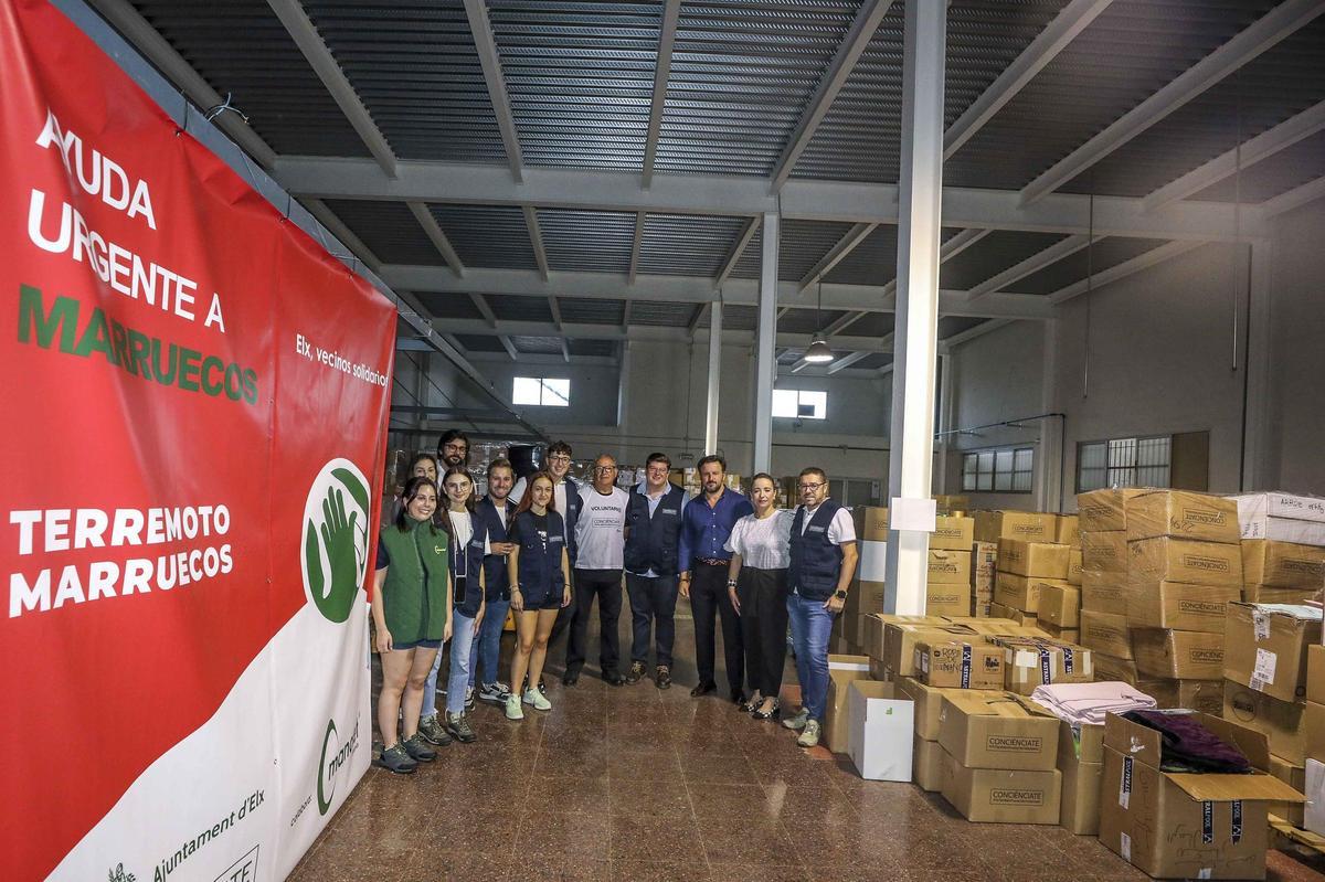 Elche envía hoy a Marruecos tres tráilers con 70 toneladas de ayuda humanitaria