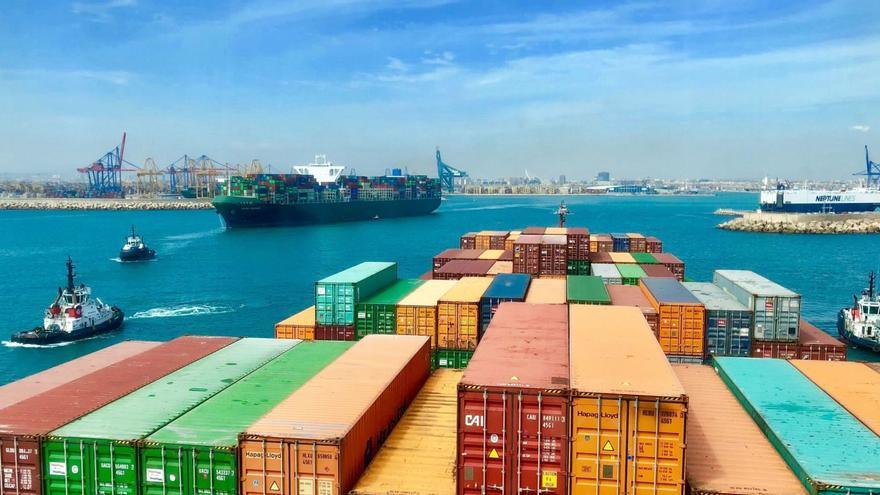 Los costes marítimos bajan por primera vez desde 2020 y alivian el comercio exterior valenciano