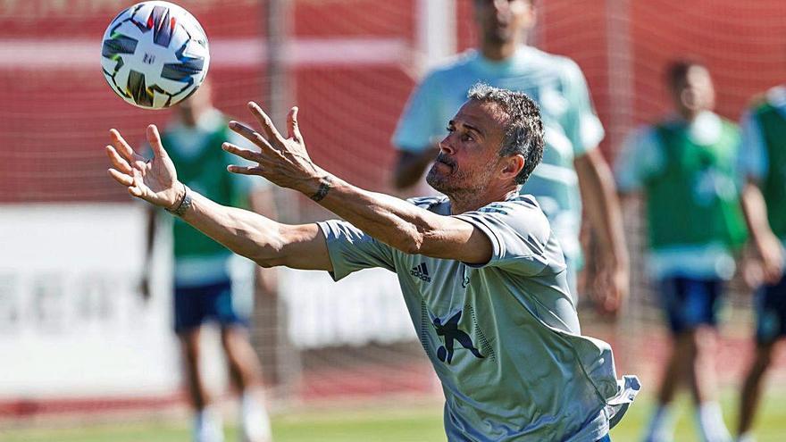 Luis Enrique, en l&#039;entrenament d&#039;ahir de la selecció espanyola.