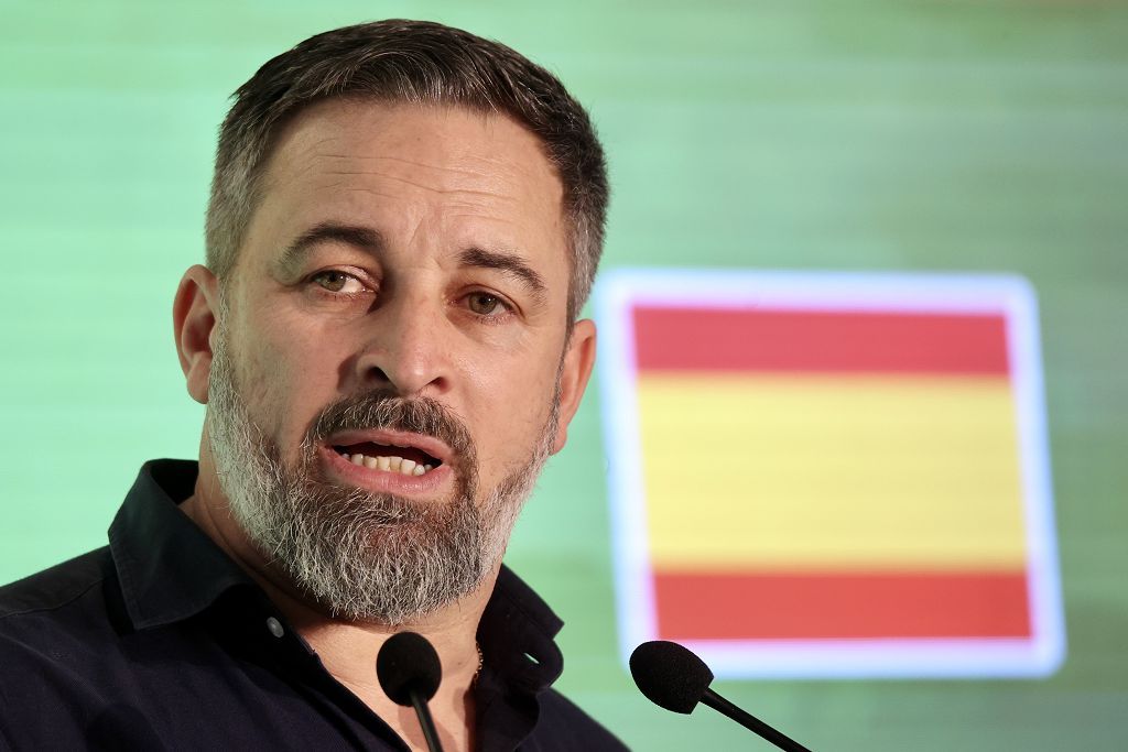 Todas las imágenes de la visita de Santiago Abascal en Murcia este domingo