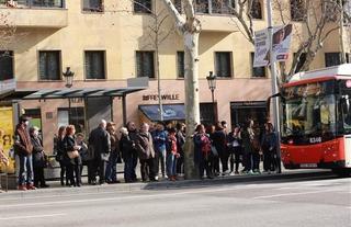 El bus rechaza sumarse al metro en el boicot al Mobile World Congress