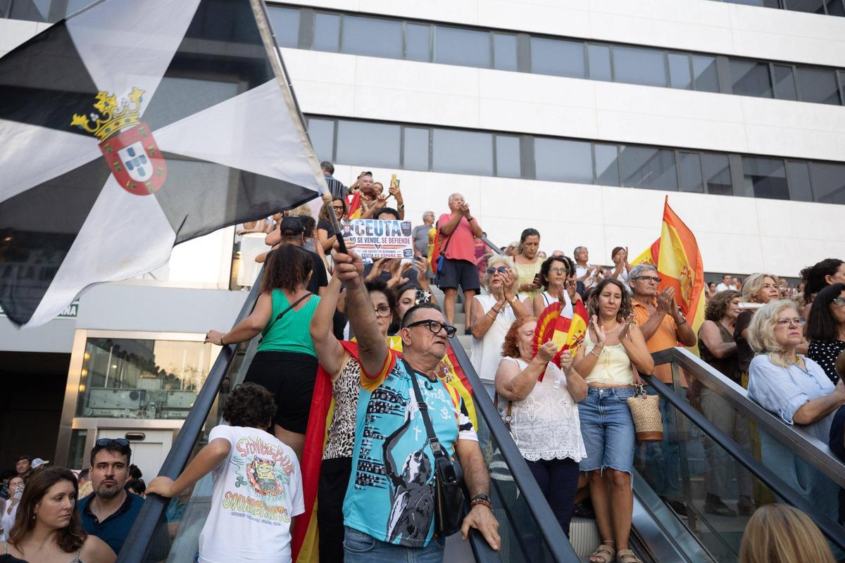 Todas las imágenes de la concentración en Ibiza en solidaridad con Ceuta Todas las imágenes de la concentración en Ibiza en solidaridad con Ceuta