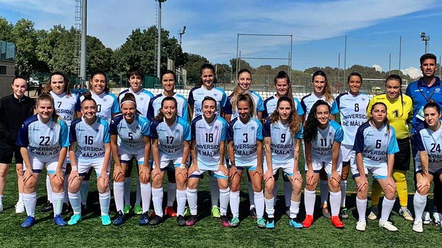 Equipo femenino de la UMA que logró en Madrid la medalla de bronce en los campeonatos universitarios. | LA OPINIÓN