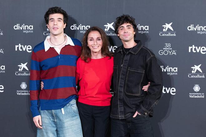 JAVIER CALVO, JAVIER AMBROSSI Y ANA BELÉN