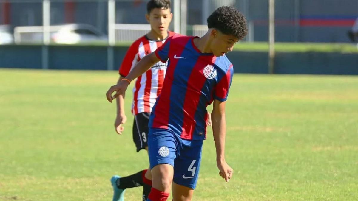 Santiago Valentino Guzmán, jugador de San Lorenzo