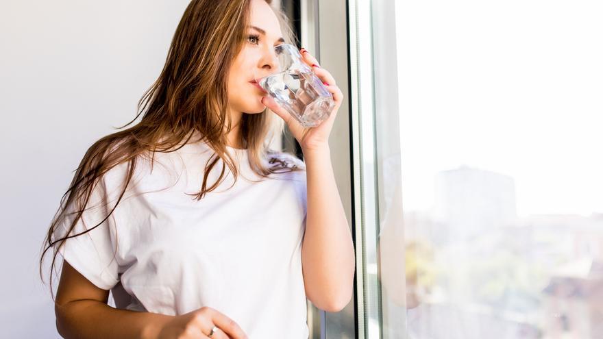 No me gusta el agua ¿Qué puedo beber para hidratarme y combatir el calor?