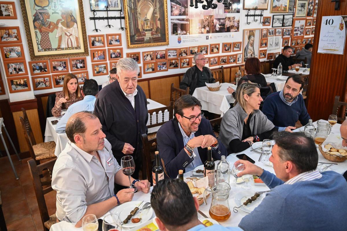 Tradición, cariño y sabor durante la jornada de Menjars de la Terra en el restaurante La Estrella de África de Crevillent