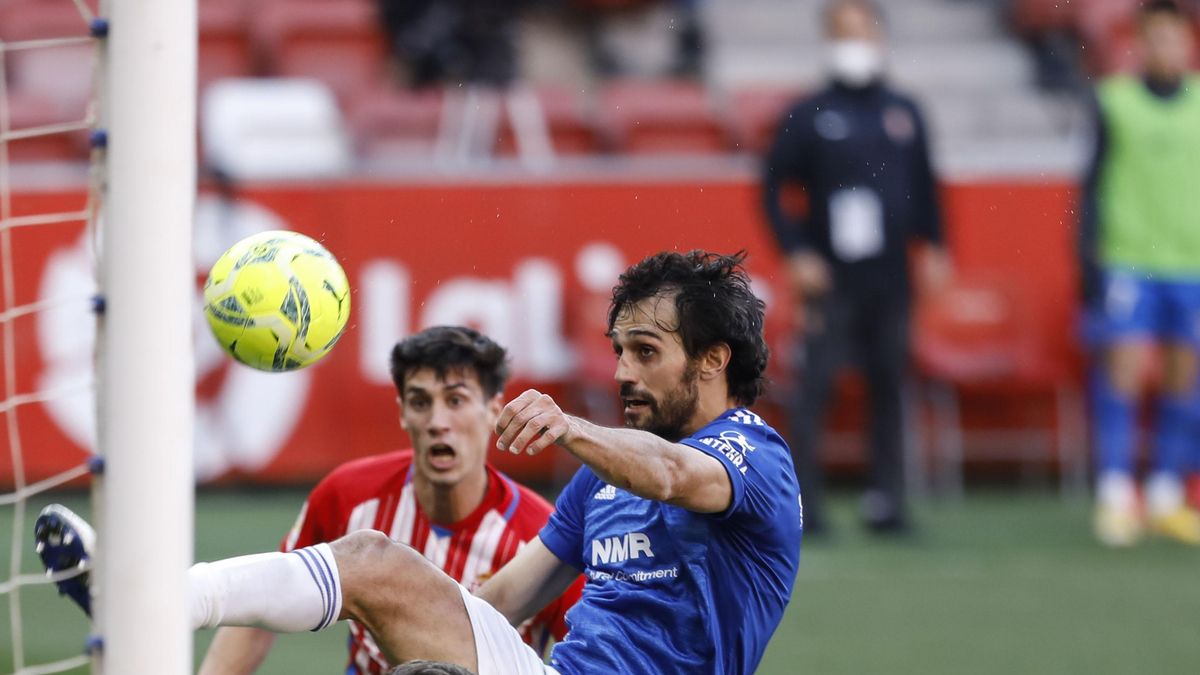 En imágenes: el derbi entre el Sporting y el Real Oviedo