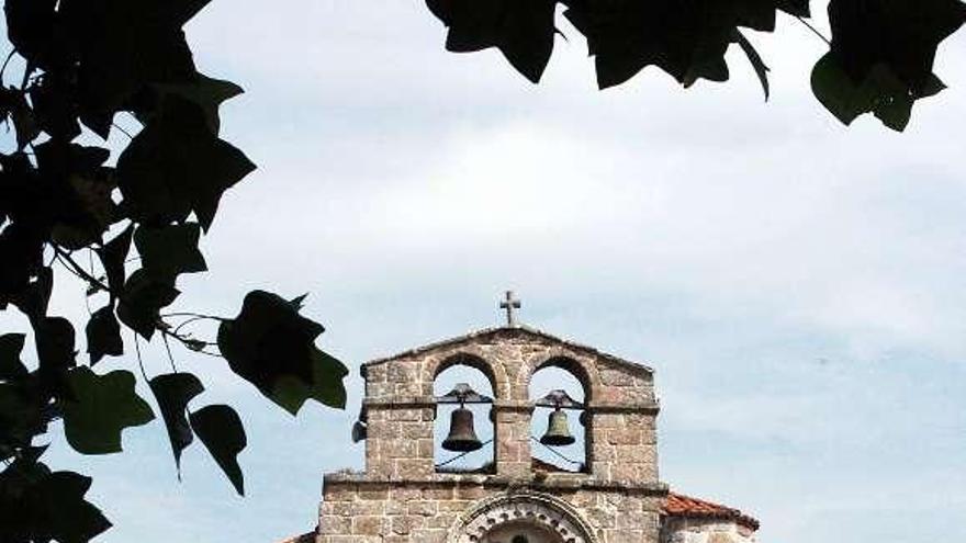 Iglesia de Santa María de Cambre.