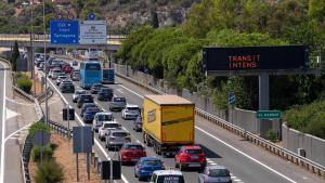 Tráfico en la C-32, poco antes de la entrada de los túneles del Garraf