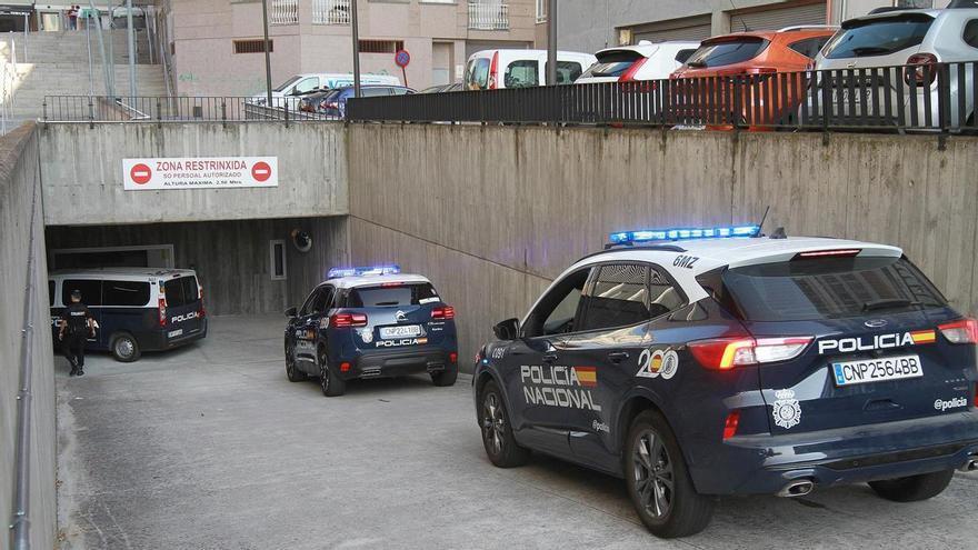 Los dos hombres acusados de matar a un flautista callejero en Ourense afrontan otro juicio por un atraco a punta de cuchillo en un portal