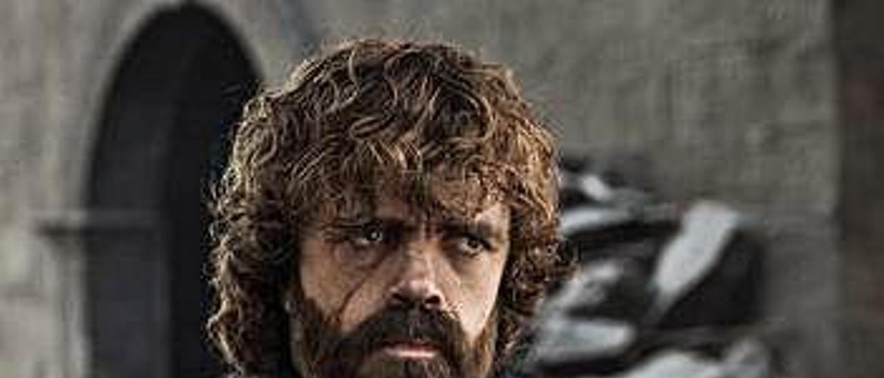 El actor Peter Dinklage como Tyrion Lannister en Juego de Tronos.