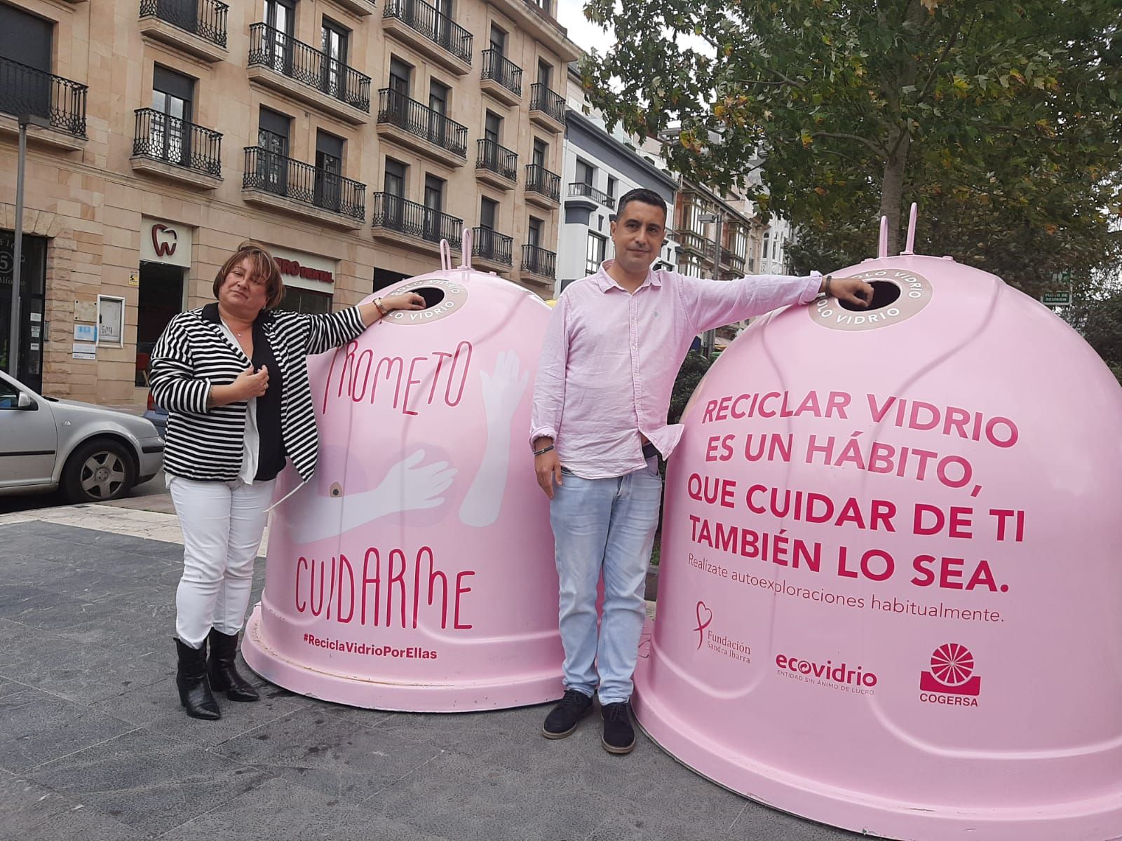 Siero recicla por las mujeres con cáncer de mama: así son los contendedores instalados  en la Pola Y Lugones