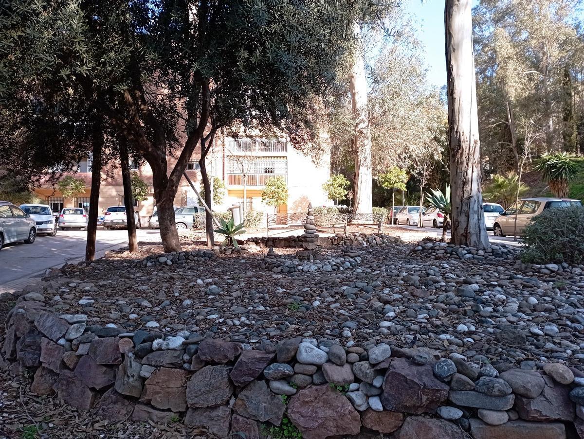 Jardín de la calle Pedro Gómez Sancho, junto al Asilo de los Ángeles.