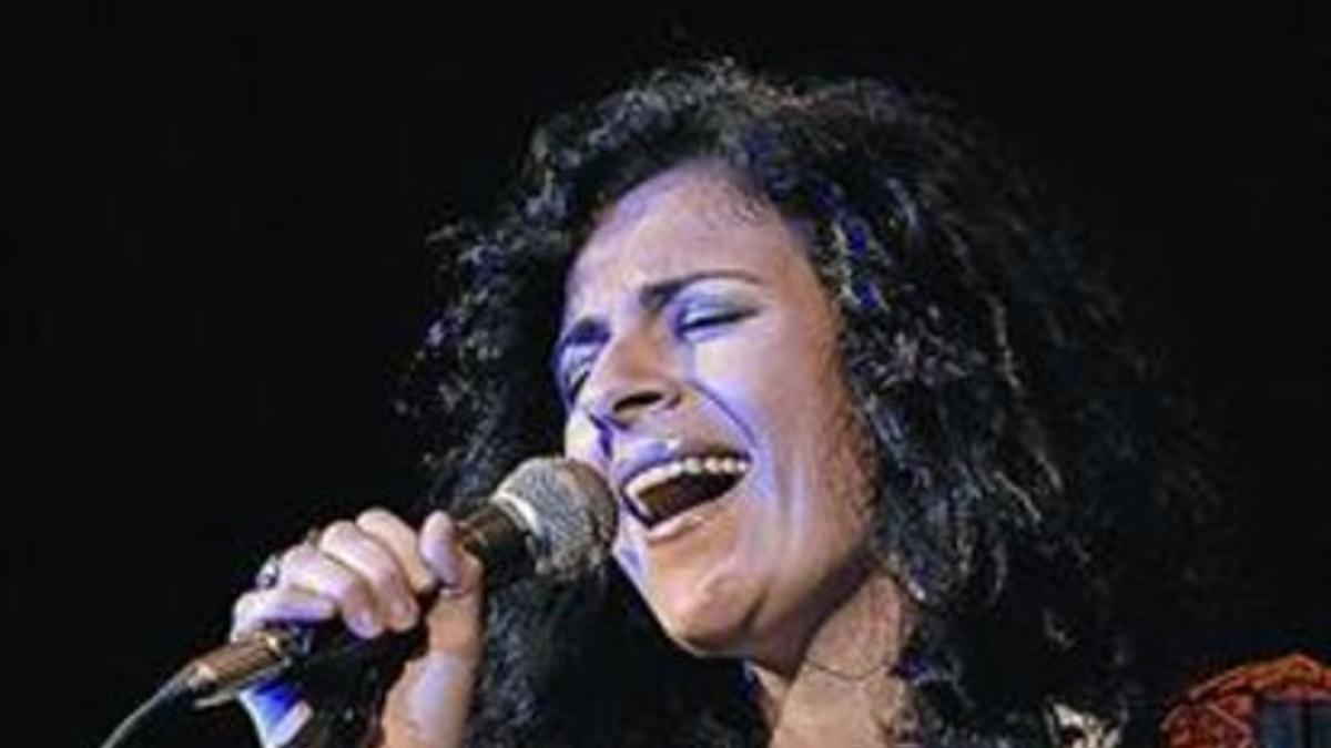 Rim Banna «Mis canciones dicen la verdad de Palestina» El Periódico