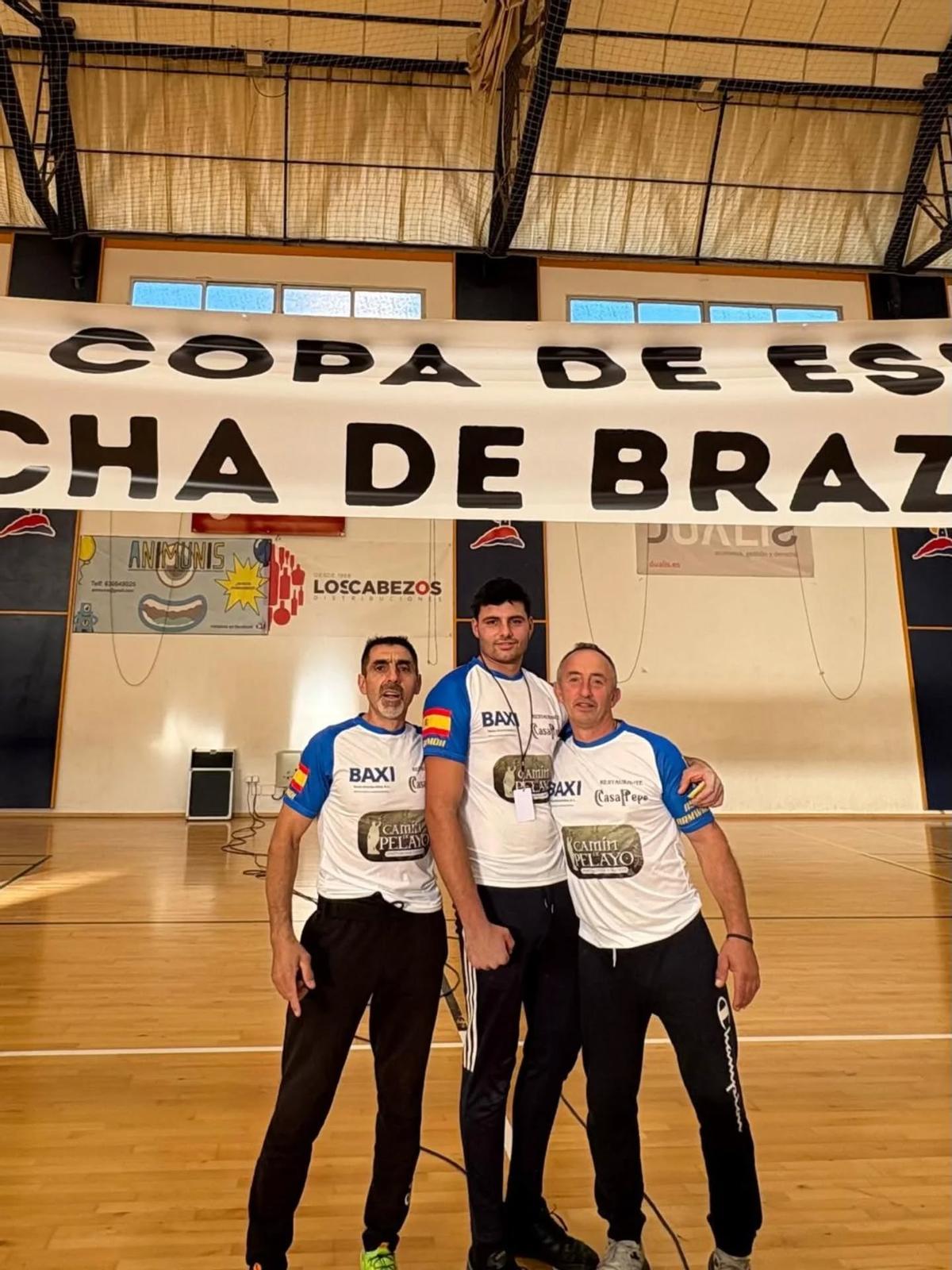 De izquierda a derecha, Mandi García Rama, Ramón Cuenco García y Luis Mariano Castro.