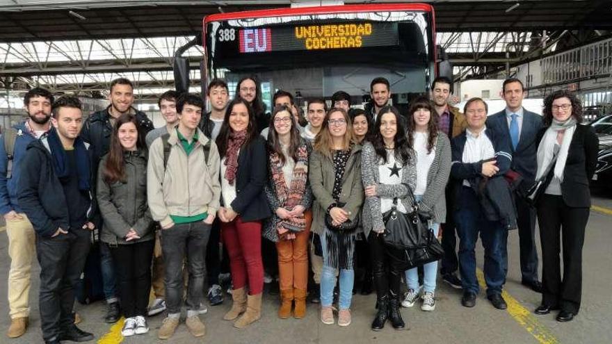 Estudiantes de Caminos visitan la Compañía  de Tranvías