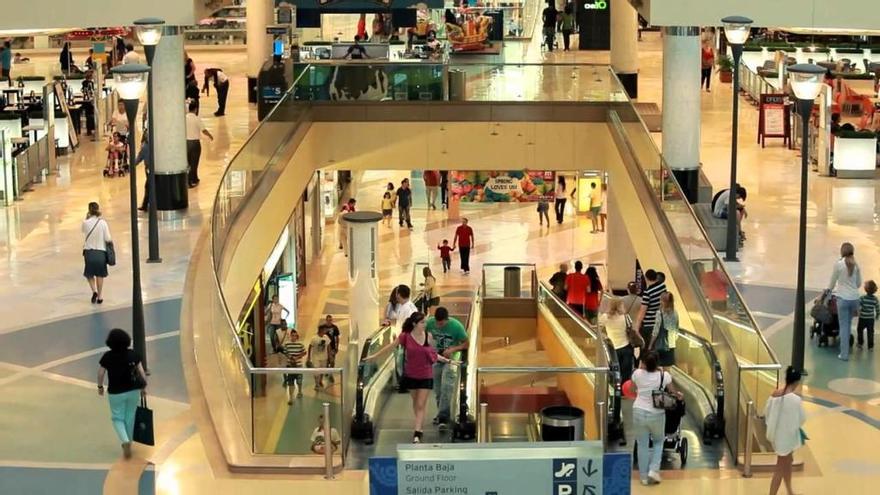 Una imagen del interior del Centro Comercial Miramar.