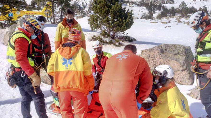 Un escalador ferit greu i un de lleu en un accident a Setcases