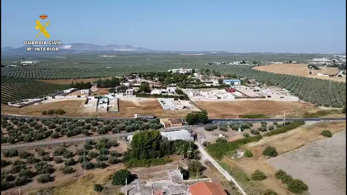 Investigan a 25 personas por construir una urbanización sin permisos en Puente Genil