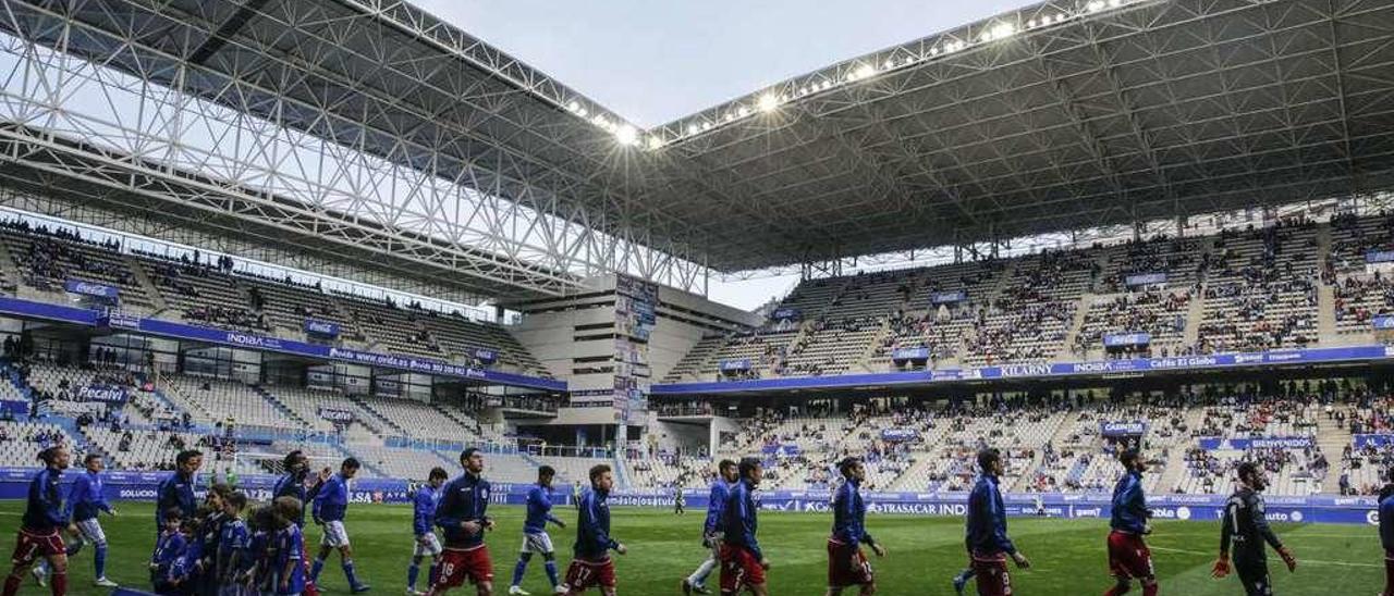 Las gradas del Tartiere al inicio del encuentro.