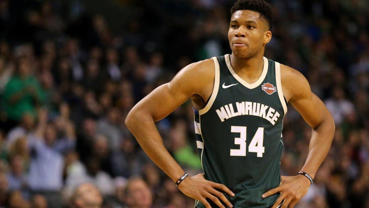 Giannis Antetokounmpo fue el máximo anotador del encuentro