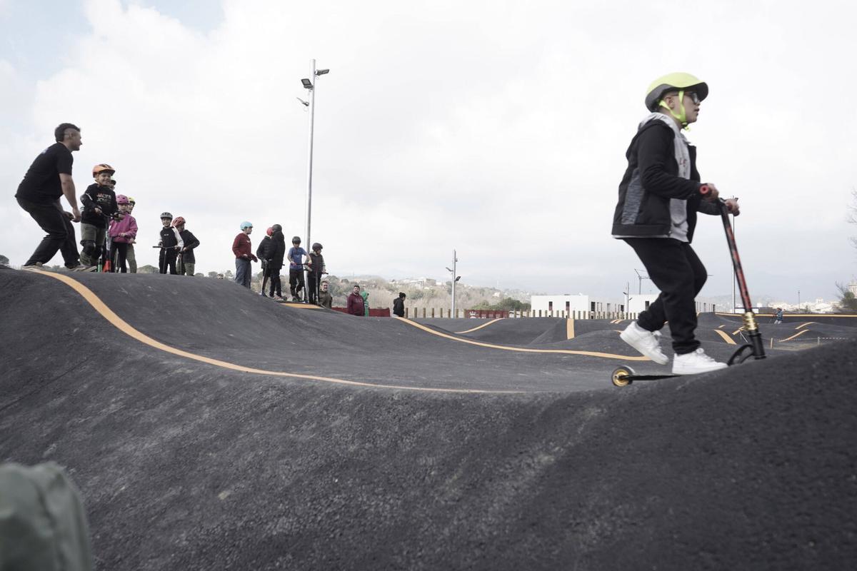 Imatge de l'acte inaugural de la nova pista de pump track de Gironella, en imatges