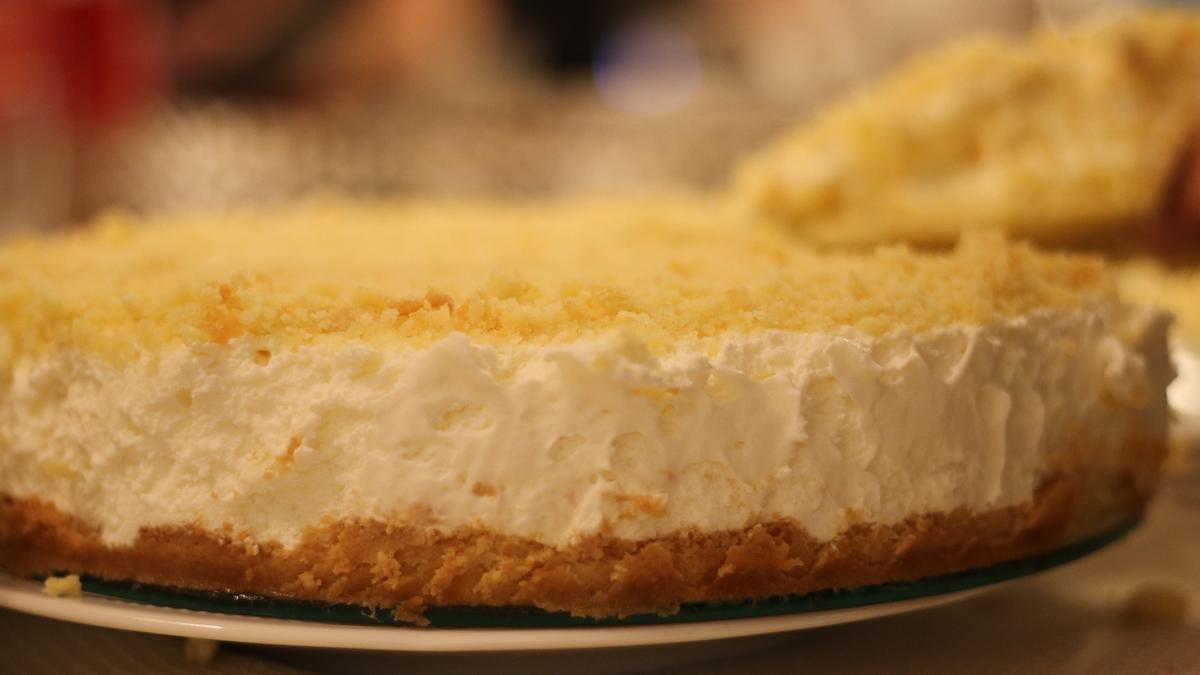 La tarta de queso y arándanos en perfecta para el verano