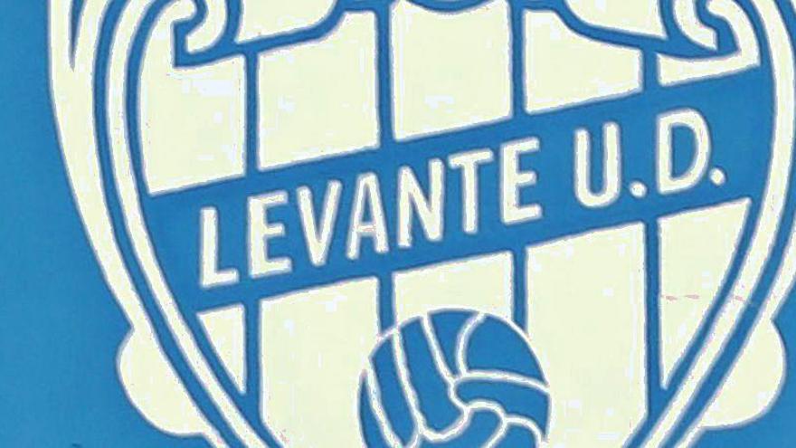 El Levante confirma tres positivos más por Covid