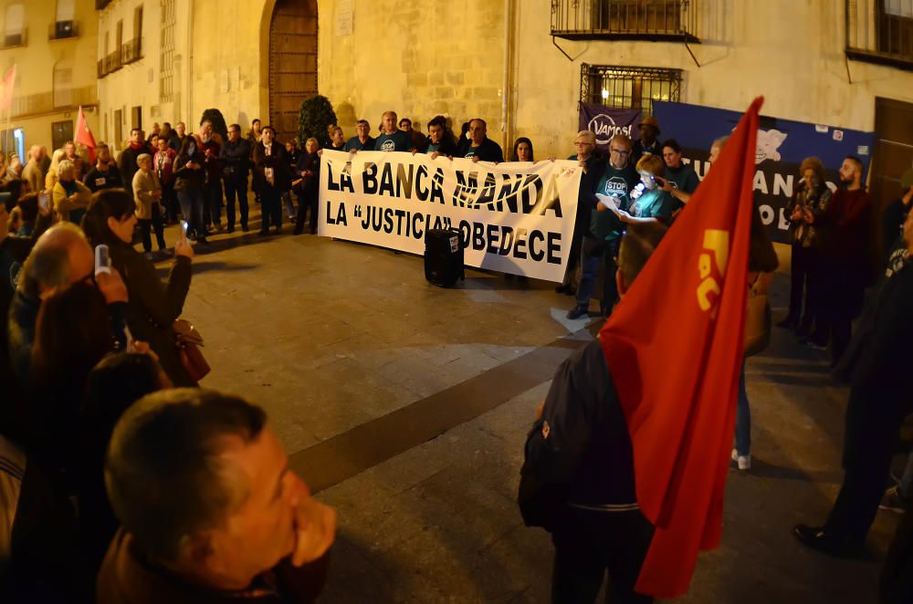 Concentración contra la sentencia de las hipotecas